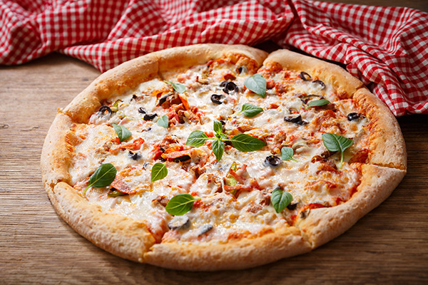 ERIKOIS PERHE PIZZAT